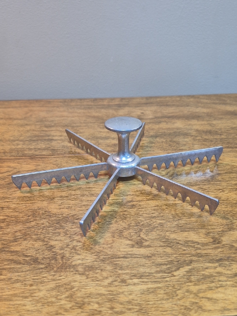 VINTAGE Aluminum Starburst Pie Slice Cutter Guide Portion Divider